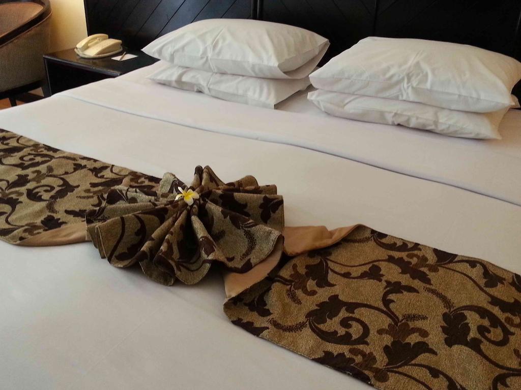 Paradiso Hotel 3*
